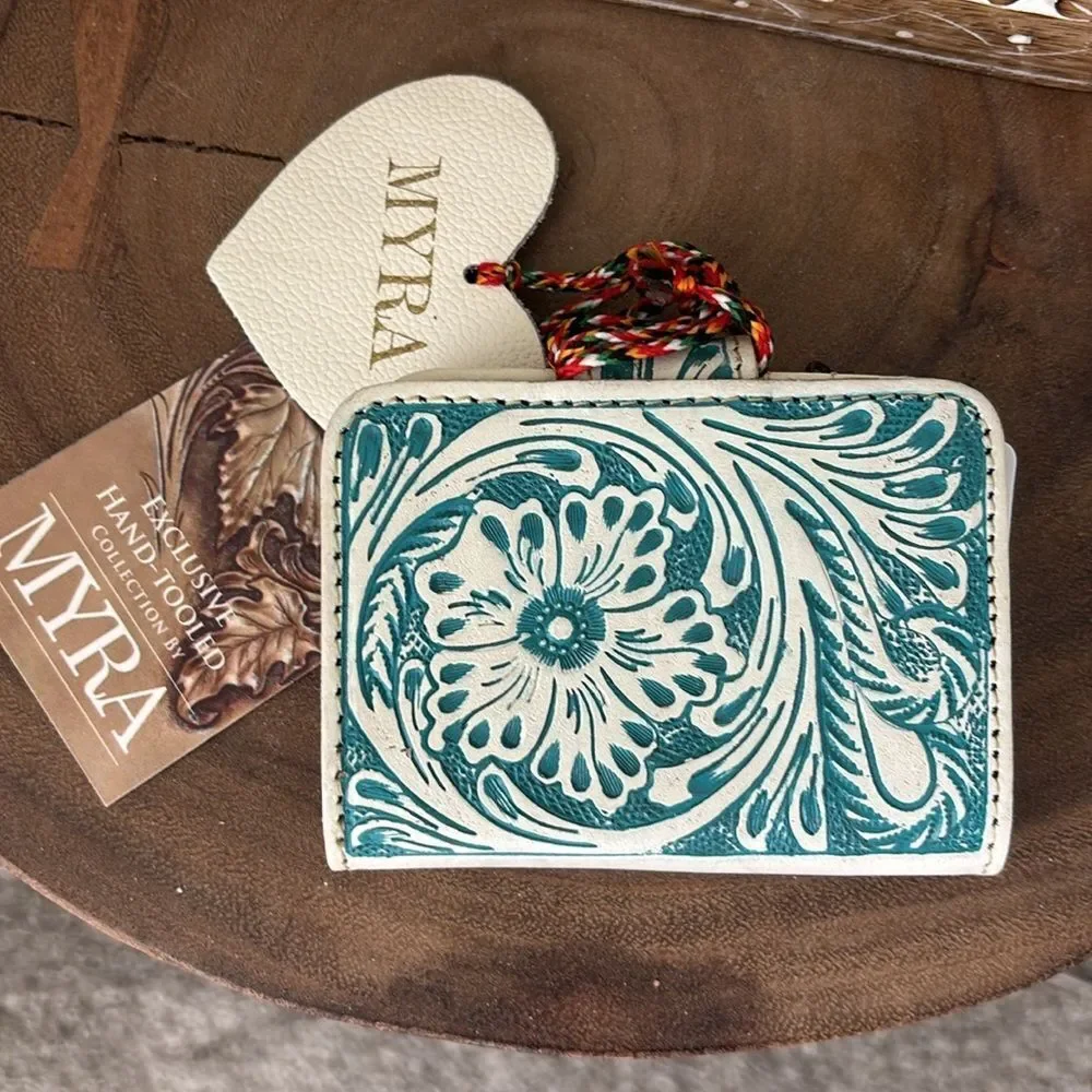Myra Prairie Meadow Wallet - Picture 4 of 7